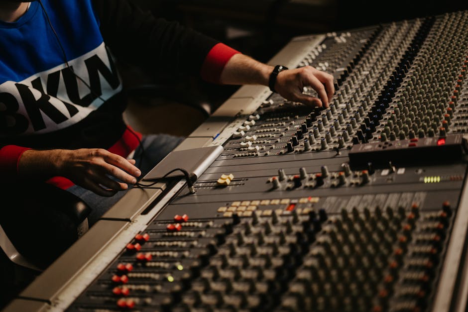 Article Image for Mastering the Art of Mixing and EQ: Pro Tips